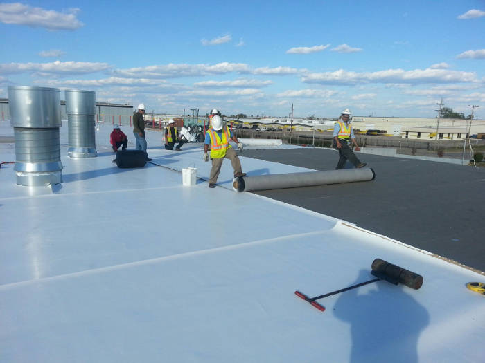 Commercial Roofing Service Image in Fort Wayne Indiana